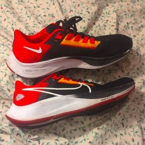Size 11, Nike Chiefs Pegasus 38s